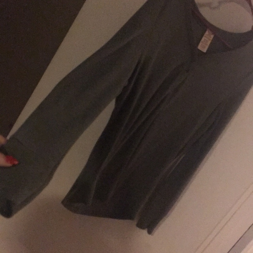 Olive green v neck long sleeve